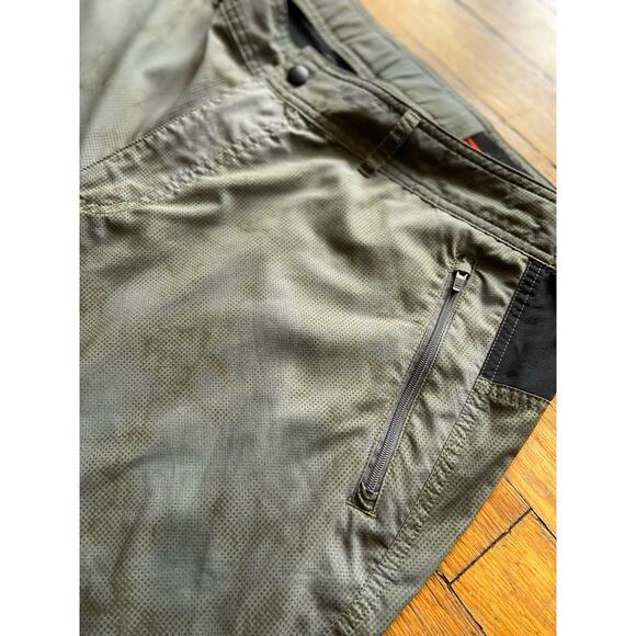 CO-OP CYCLES Green Lightweight Performance Shorts sz XL - Picture 2 of 13